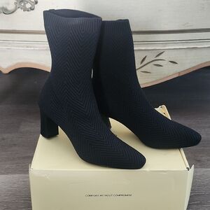 Cosy Island ThermoGrace Pointed Toe Block Heeled Ankle Boots- Black